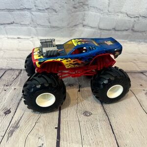 Hot Wheels Monster Trucks Rodger Dodger 1:24 Scale Truck